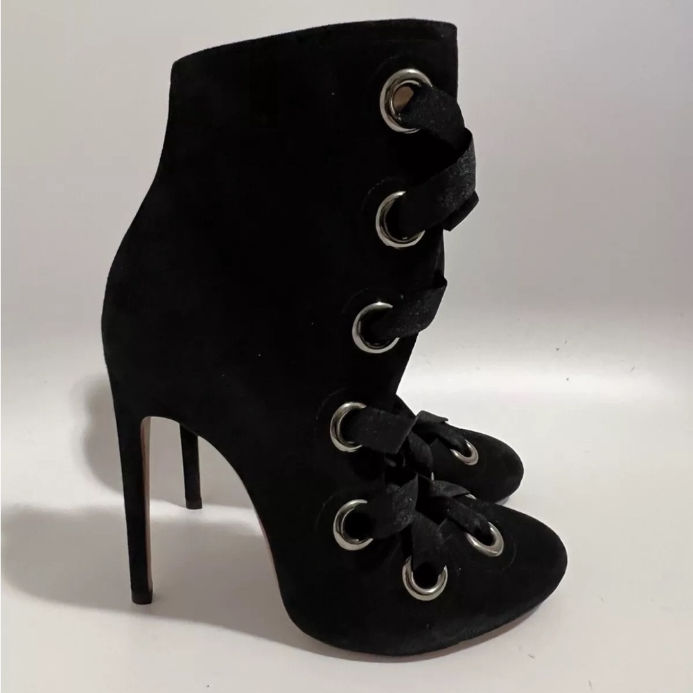 Black ALAÏA Heel Booties